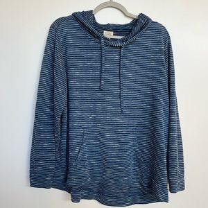 3/4 Sleeve Top by Weatherproof Vintage. Size XL